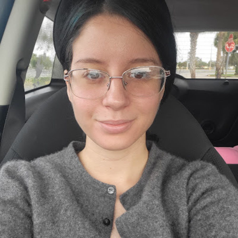 Meet your Posher, Denysse